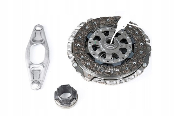 Sada spojky LUK 623 3238 00 Catalog number of the original BMW 1 223 672 BMW 21207560203 BMW 21 20 7 560 203 BMW 21207560206 BMW