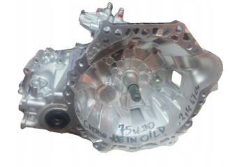 AVENSIS T25 03 08 GEARBOX 1 8 vvt i