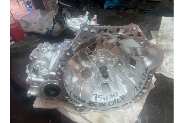 AVENSIS T25 03 08 GEARBOX 1 8 vvt i Transmission type manual