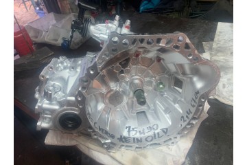 AVENSIS T25 03 08 GEARBOX 1 8 vvt i Transmission type manual