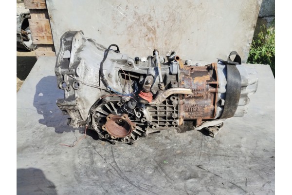 AUDI A4 B6 1 9 TDI GEARBOX 6 GEARS FRL Part manufacturer Audi OE