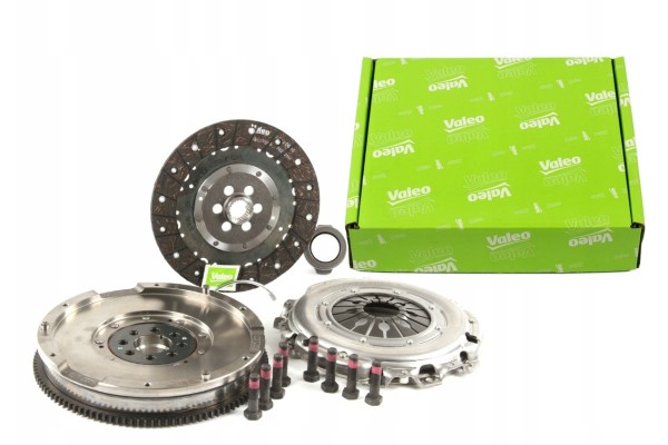 Clutch kit with double wheel and extractor bearing 240mm fits BMW Product weight 20 186 kg