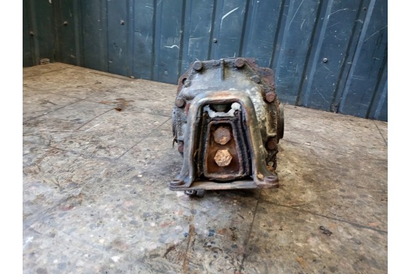Rear drive bridge MERCEDES W123 Part manufacturer Mercedes Benz OE