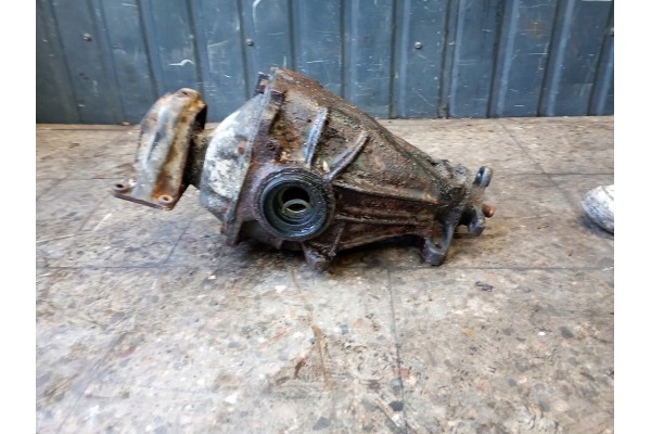 Rear drive bridge MERCEDES W123 Car type passenger cars