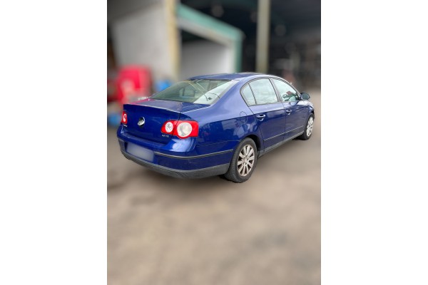 VOLKSWAGEN PASSAT BERLINA (3C2) Sportline