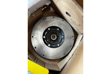 LuK 600 0209 00 Nissan Navara Two mass wheel set 600020900 Quality of parts according to GVO Q original with factory logo OEM OE