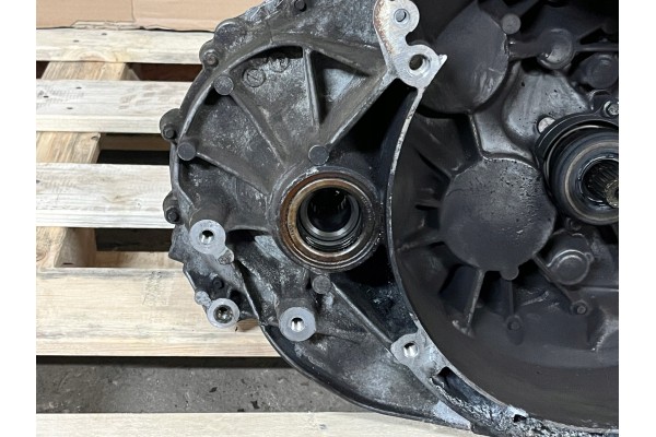 FORD FOCUS MK3 1 0 ECOBOOST GEARBOX CV6R7002PF Catalog number of the part FORD FOCUS MK3 1 0 ECOBOOST SKRZYNIA BIEGOW CV6R7002PF