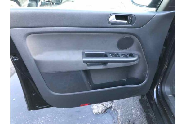 VOLKSWAGEN GOLF PLUS V (5M1) Edition