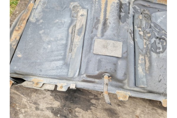 TANK FUEL TANK TOYOTA RAV4 II 2 0 VVTI 4X4 3D Part manufacturer Toyota OE