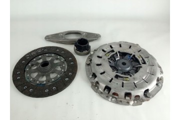 Clutch set LuK 623319410 for BMW E60 E90 EAN GTIN 4005108582799