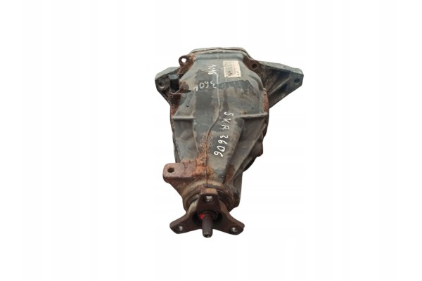 2013 Mercedes Benz E W212 Rear differential A2043510308 Part manufacturer Mercedes Benz OE