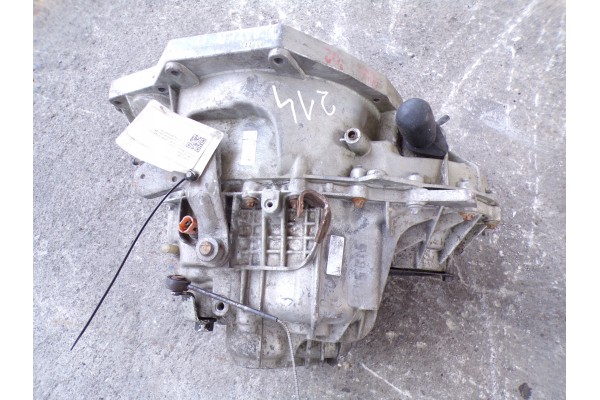 MANUAL TRANSMISSION RENAULT MASTER II MOVANO 2 5 DCI 8200183550 Part manufacturer Renault OE