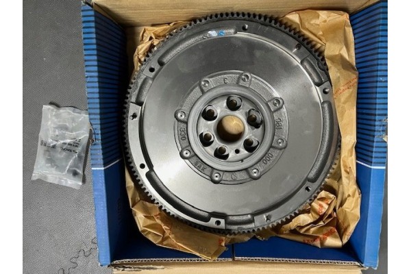 TWO MASS TOURAN PASSAT B6 GOLF VI SUPERB II OCTAVIA II TOLEDO LEON A3 Catalog number of the part 2294000576