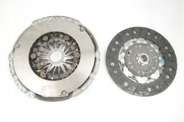 Sachs 3000 951 151 Set of couplings Catalog number of the original AUDI 022 141 015 AA AUDI 022 141 015 S AUDI 022 141 015 SX AU