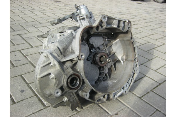 GEARBOX OPEL CORSA ASTRA 1 3 CDTI M20013DI Catalog number of substitutes OPEL FIAT M20013DI