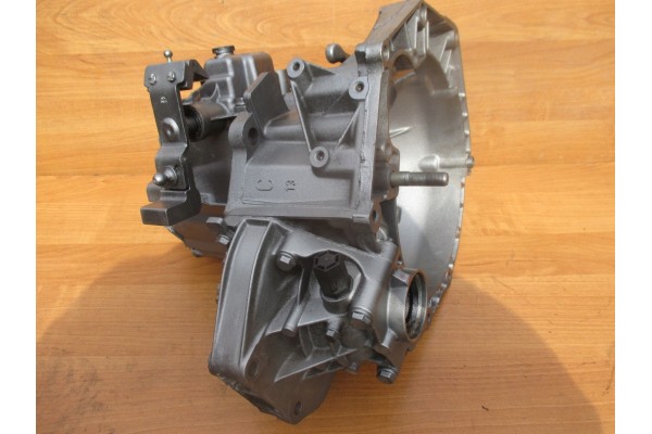FIAT GRANDE PUNTO EVO DOBLO 500 TIPO II PANDA FORD KA 1 4 8V 300z Quality of parts according to GVO O original with manufacturer