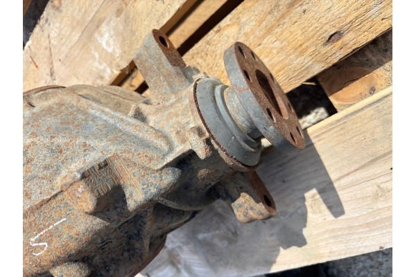 DIFFERENTIAL BRIDGE SO MANY DIFFERENTIALS BMW Z4 E85 3 38 7550505 Car type passenger cars