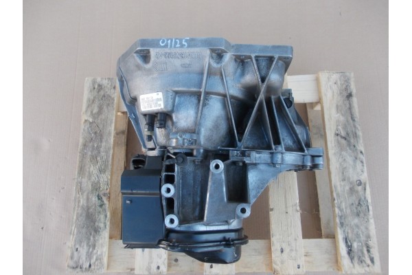 Transmission Ford Fiesta mk7 1 4 TDCI 8A6R7002EA