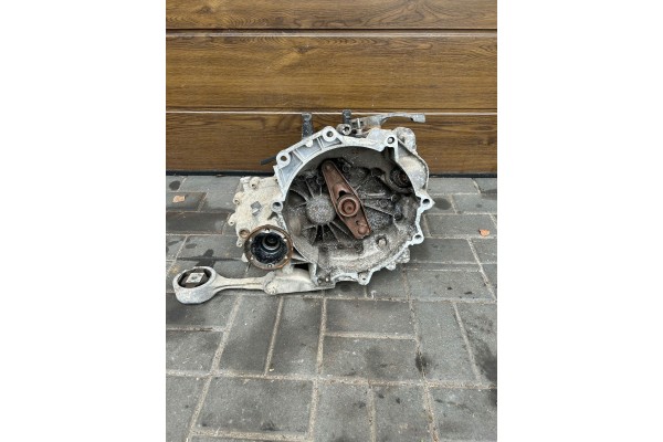 VW POLO 6R 3D 1 2 GEARBOX LNR