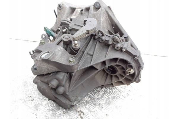 Transmission Nissan Qashqai J10 2 0 Petrol TL4A116 Car type 4x4 SUV