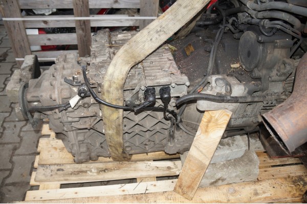 I SHIFT AT2412D RENAULT PREMIUM GEARBOX Part manufacturer Renault OE