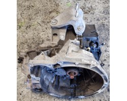 GEARBOX FORD FIESTA MK7 8A6R7002HC 1 6TDCI