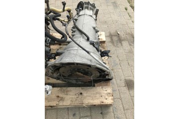 JEEP CHEROKEE WK2 LIFT 6 4 SRT GEARBOX P52854865AH Catalog number of the part P52854865AH