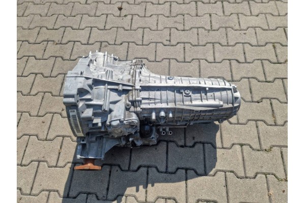 GEARBOX UMY AUDI A4 A5 8W LIFT 2 0TDI