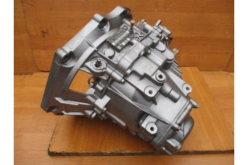 OPEL VECTRA 2 2 DTI TRANSMISSION 5 gears F35 55351000 UU 3 61 Engine type diesel