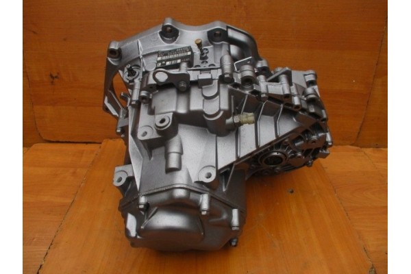 OPEL VECTRA 2 2 DTI TRANSMISSION 5 gears F35 55351000 UU 3 61 Car type cargo vans passenger cars