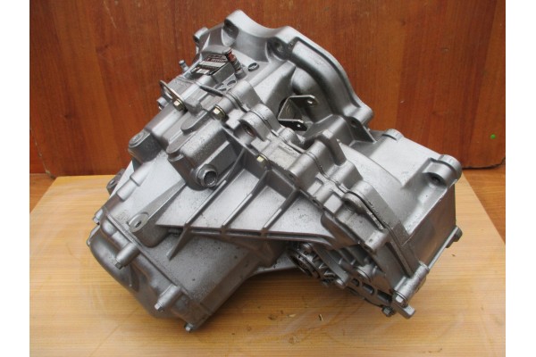 Caja de Cambios Manual 5 Velocidades OPEL VECTRA 2.2 DTI F35 55351000 