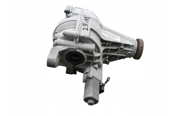 Rear differential Porsche Macan 95B 95B525016Q Catalog number of the part 95B525016Q