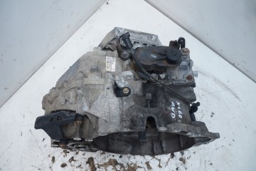 VOLVO XC60 AND 2 4D AWD COMPLETE GEARBOX 8G9R 7002 KA MANUAL Catalog number of the part 8G9R 7002 KA VOLVO