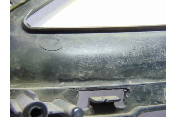 86564-A6030 REJILLA PARAGOLPES DERECHA HYUNDAI I30 (GD) Classic 2012 86564-A6030 203756 HYUNDAI - 2