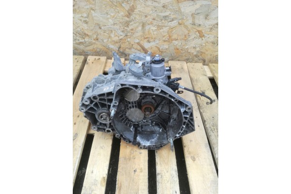 Opel Insignia gearbox F40 2 0 Diesel Manual 6 speed Catalog number of the part F40 55561689