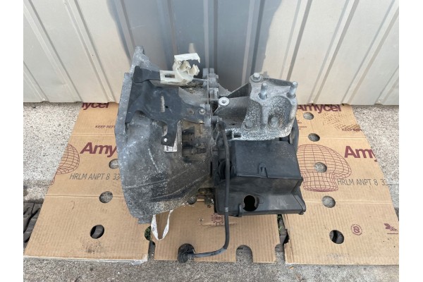 FORD FIESTA MK7 1 5 TDCI CHEST BA6R 7002 ABB