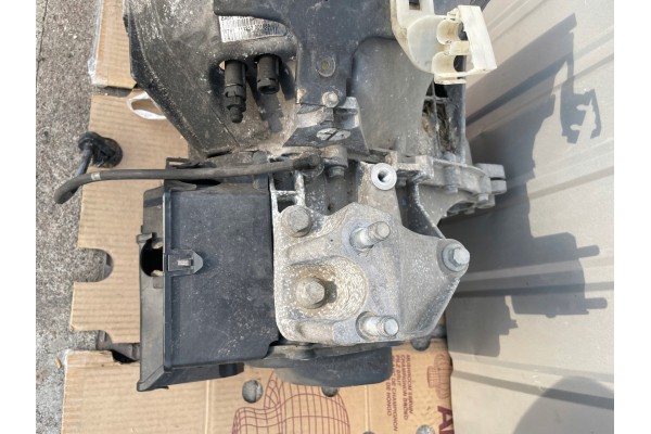 FORD FIESTA MK7 1 5 TDCI CHEST BA6R 7002 ABB Transmission type manual