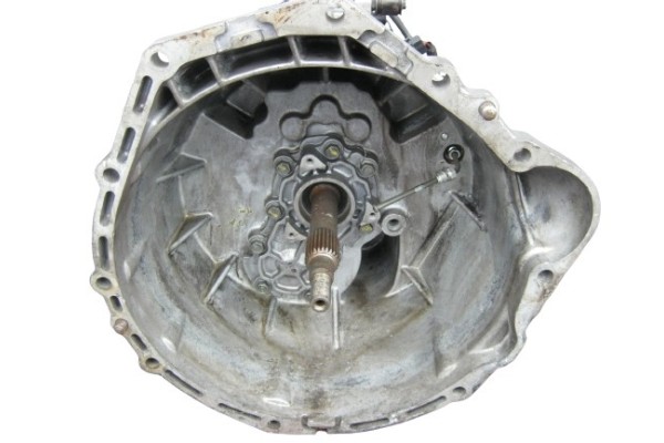 GEARBOX SSANGYONG RODIUS 2 7 G3102021010 Engine type diesel