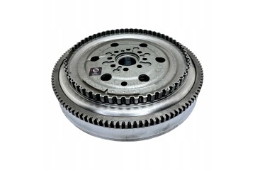 TWO MASS CLUTCH WHEEL Product weight with unit packaging 15 kg