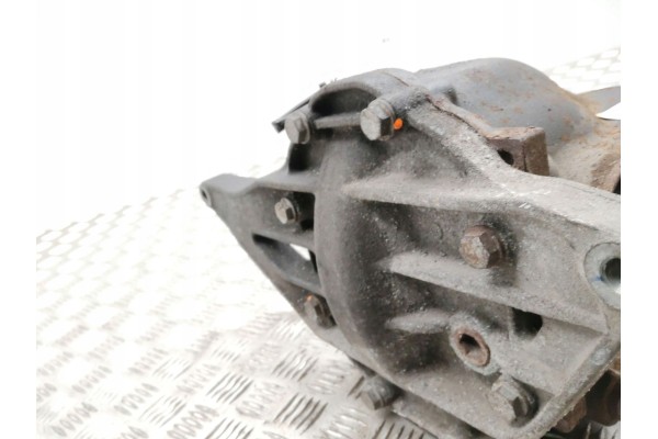 2017 Mercedes Benz V Class W447 Rear Differential A4473500914 Installation side multipurpose