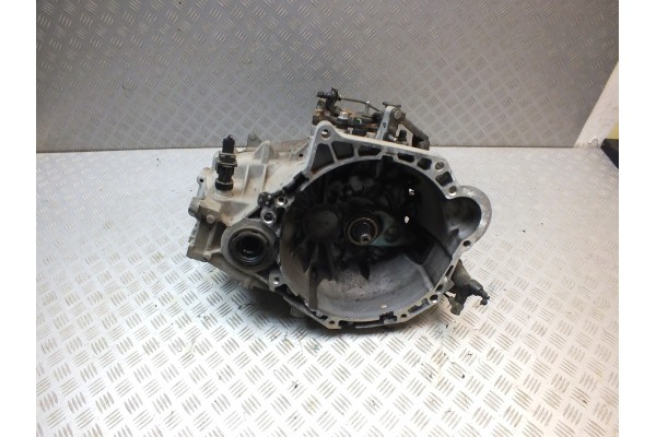 HYUNDAI IX20 1 4 16V GEARBOX TCJ5F
