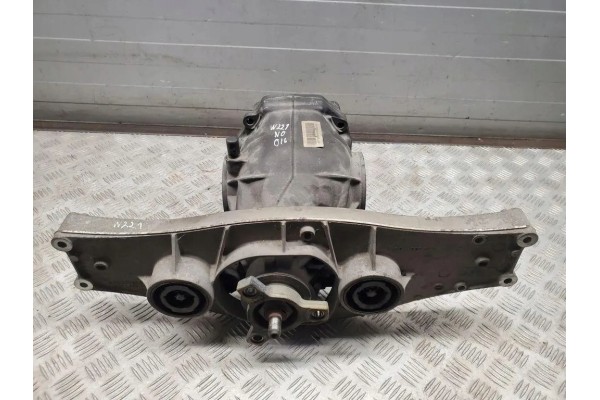 Rear reducer MERCEDES BENZ S W221 A2213521406 4 7L gasoline 320kW 2013