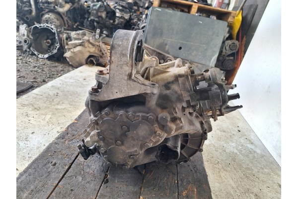 MINI COOPER S R52 R53 01 06 GEARBOX 7541423 Transmission type manual
