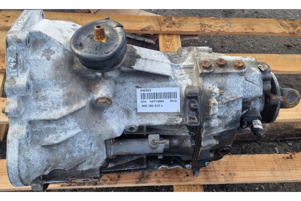 GEARBOX VW LT 28 35 46 II G32 2 8 TDI Car type undefined