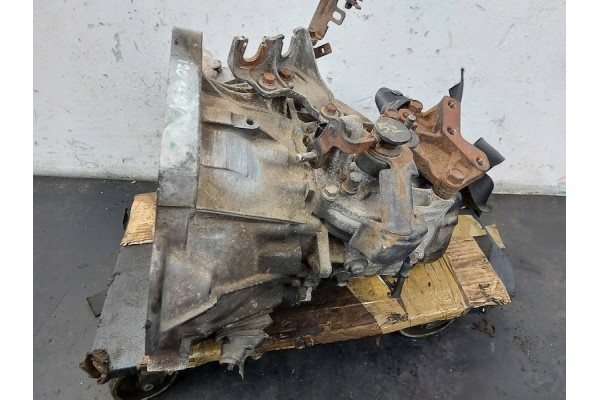 Gearbox Hyundai i20 I20 I PB PBT 1 4 16v G4FA TAM5 B Car type passenger cars