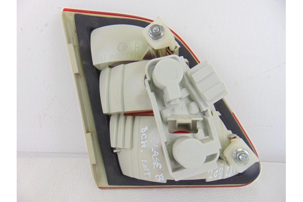 A1698201664 PILOTO TRASERO DERECHO INTERIOR MERCEDES-BENZ CLASE B (BM 245)