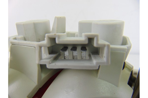 A1698201664 PILOTO TRASERO DERECHO INTERIOR MERCEDES-BENZ CLASE B (BM 245)