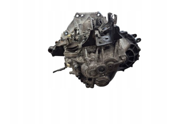 Toyota Avensis T270 2016 Manual 6 speed gearbox Car type passenger cars