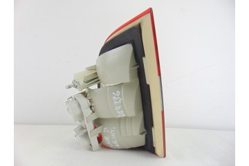 A1698201564 PILOTO TRASERO IZQUIERDO INTERIOR MERCEDES-BENZ CLASE B (BM 245)