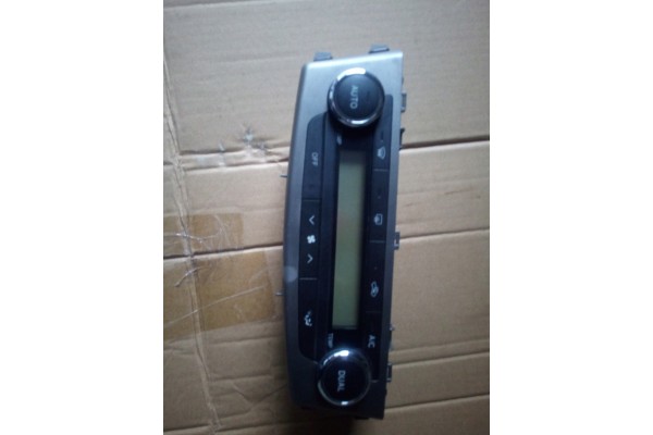 toyota AVENSIS T27 09 15 Europe air conditioning panel